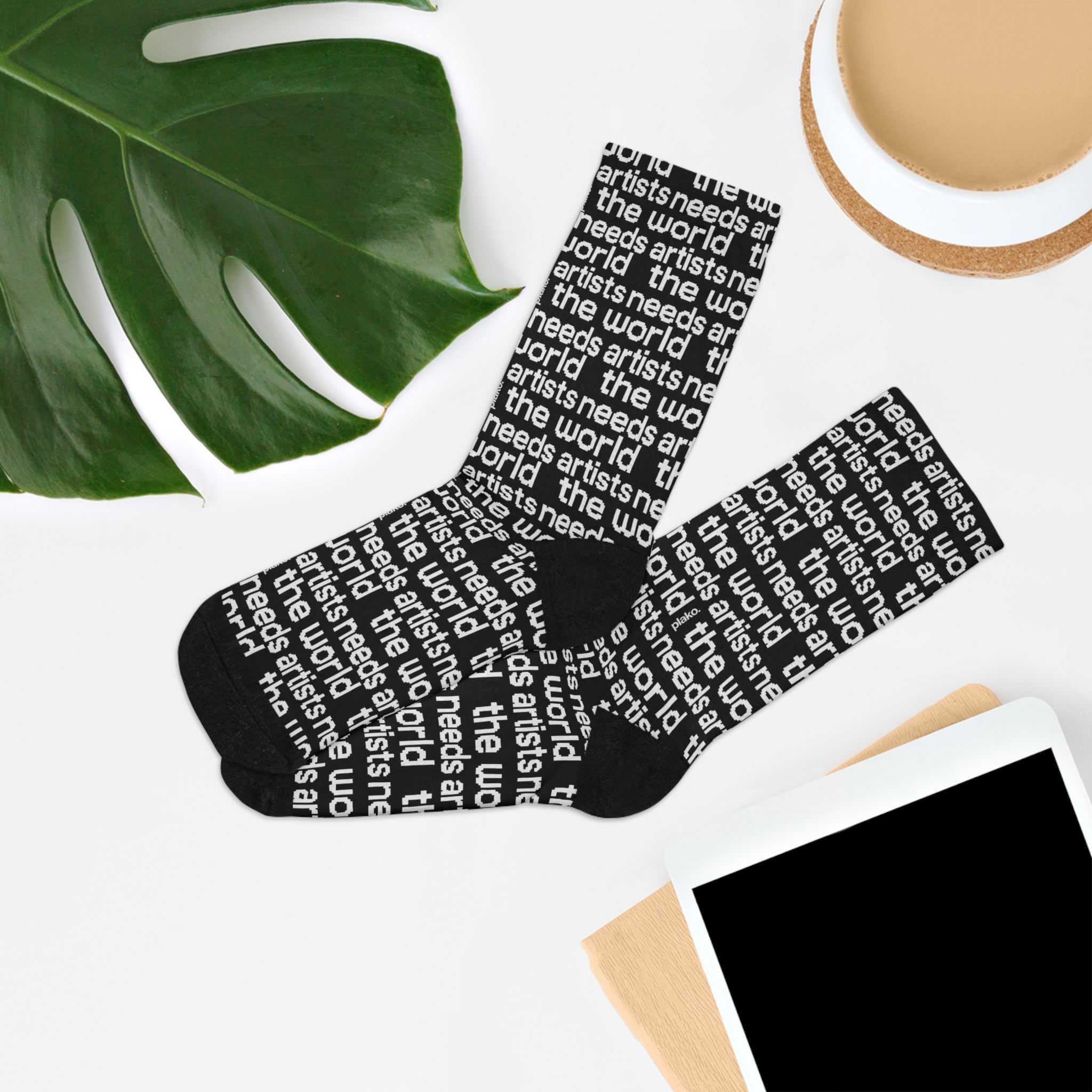 PLAKO ESSENTIALS THE WORLD NEEDS ARTISTS SOCKS [1 PAIR]