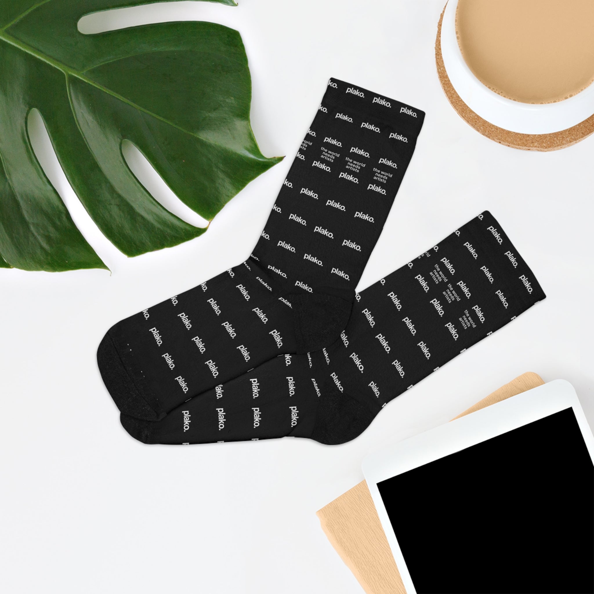 PLAKO ESSENTIALS THE WORLD NEEDS ARTISTS SOCKS [1 PAIR]